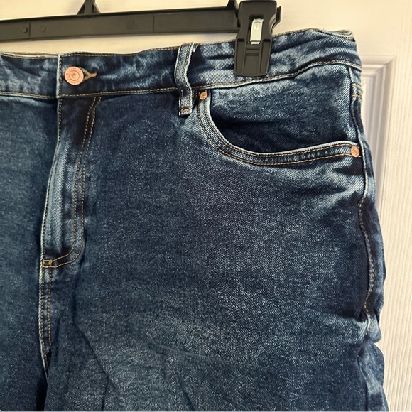 Size 16 MyStyle Ripped Cut Off Denim Shorts - Picture 3 of 4